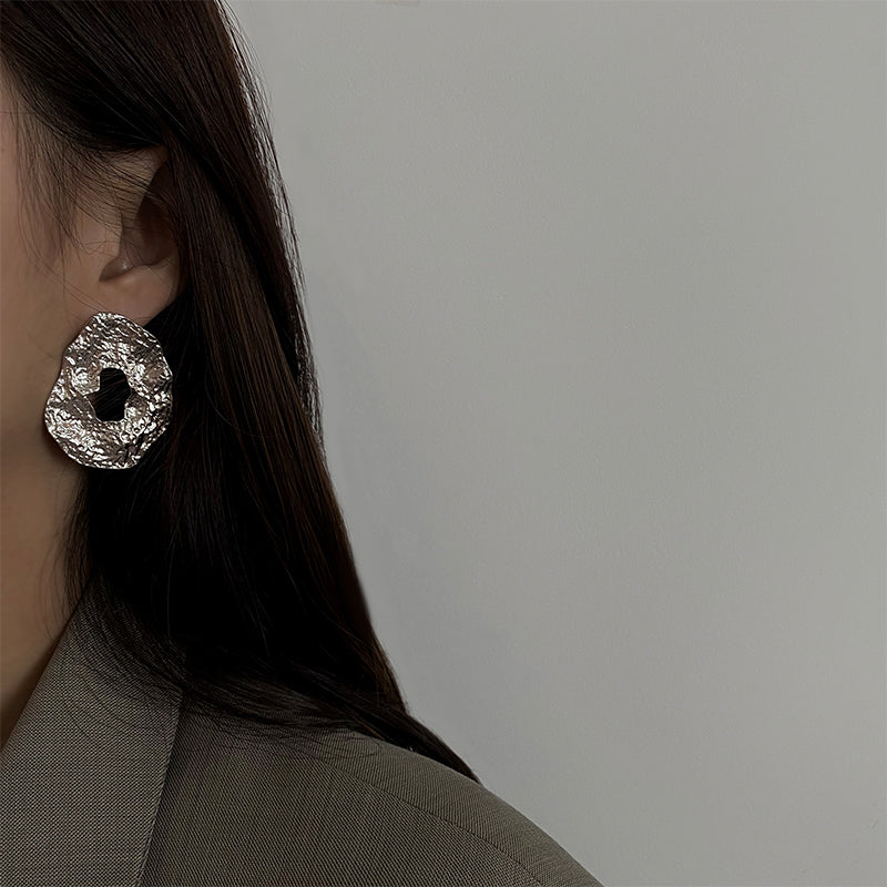 Hollow metal earrings - Shop NCLC