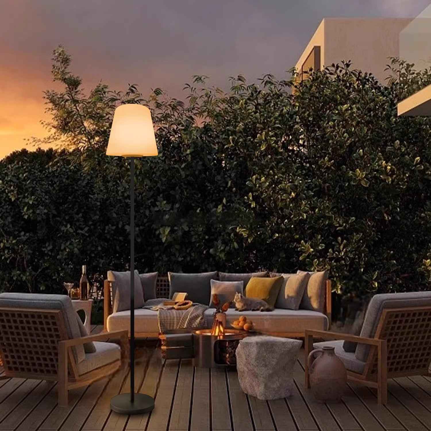 Outdoor Courtyard Rotational Plastic Solar Floor Lamp